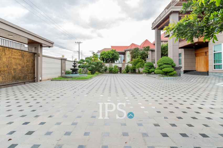 20 Bedroom Commercial Villa For Rent - Prek Leap, Phnom Penh
