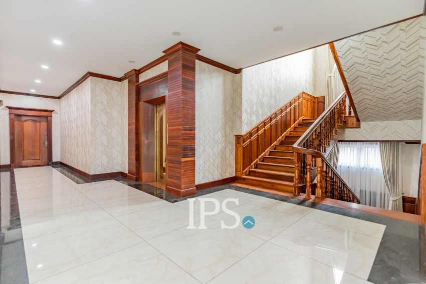 20 Bedroom Commercial Villa For Rent - Prek Leap, Phnom Penh