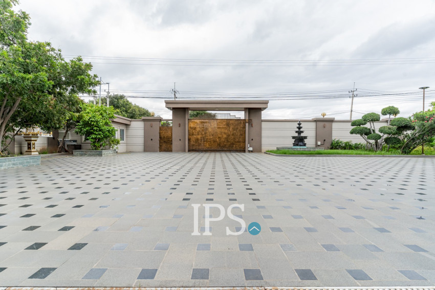 20 Bedroom Commercial Villa For Rent - Prek Leap, Phnom Penh