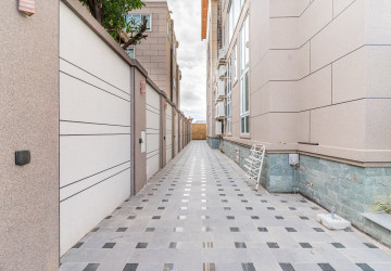 20 Bedroom  Commercial Villa  For Rent - Prek Leap, Phnom Penh thumbnail