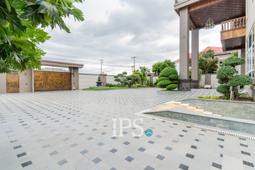 20 Bedroom Commercial Villa For Rent - Prek Leap, Phnom Penh