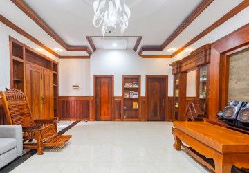 8 Bedroom Villa For Rent - Kouk Chak, Siem Reap thumbnail