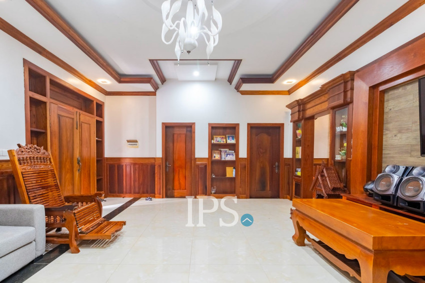 8 Bedroom Villa For Rent - Kouk Chak, Siem Reap