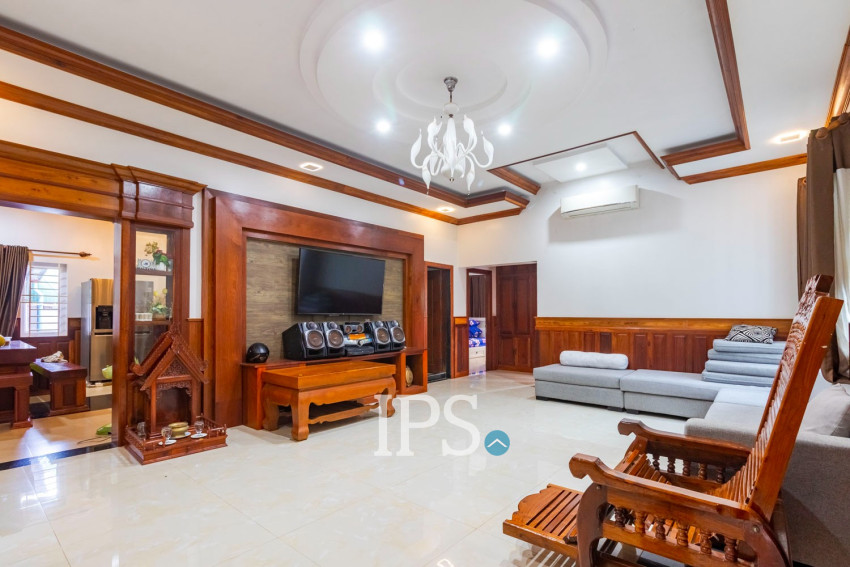 8 Bedroom Villa For Rent - Kouk Chak, Siem Reap