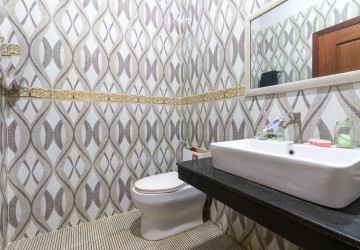 8 Bedroom Villa For Rent - Kouk Chak, Siem Reap thumbnail