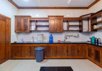 8 Bedroom Villa For Rent - Kouk Chak, Siem Reap thumbnail