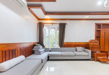 8 Bedroom Villa For Rent - Kouk Chak, Siem Reap thumbnail