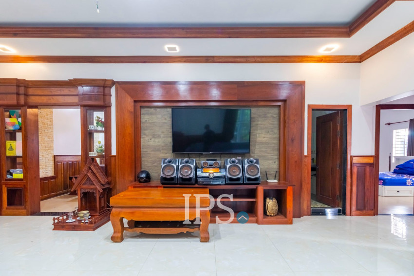 8 Bedroom Villa For Rent - Kouk Chak, Siem Reap