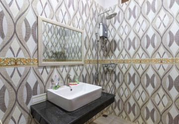 8 Bedroom Villa For Rent - Kouk Chak, Siem Reap thumbnail