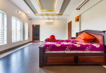 8 Bedroom Villa For Rent - Kouk Chak, Siem Reap thumbnail