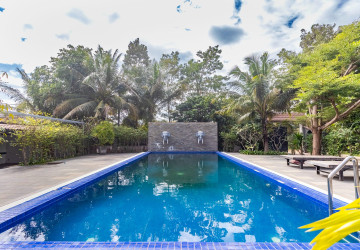 8 Bedroom Villa For Rent - Kouk Chak, Siem Reap thumbnail