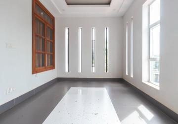 8 Bedroom Villa For Rent - Kouk Chak, Siem Reap thumbnail