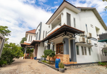 8 Bedroom Villa For Rent - Kouk Chak, Siem Reap thumbnail