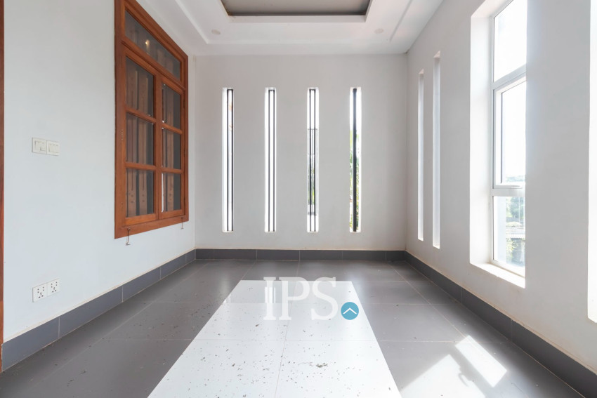 8 Bedroom Villa For Rent - Kouk Chak, Siem Reap