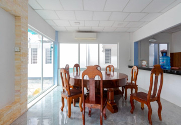 8 Bedroom Villa For Rent - Kouk Chak, Siem Reap thumbnail