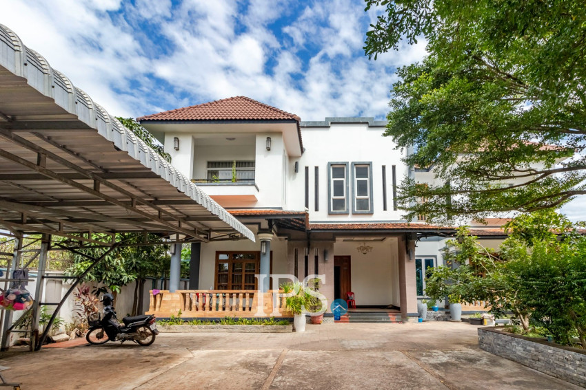 8 Bedroom Villa For Rent - Kouk Chak, Siem Reap