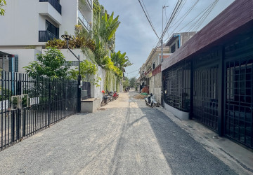 1 Bedroom Apartment For Rent - Sala Kamreuk, Siem Reap thumbnail