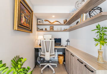 21st Floor Duplex 3 Bedroom Penthouse For Sale - Parc 21 Residence, Boeung Trabek, Phnom Penh thumbnail