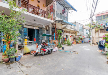 2 Bedroom Ground Floor For Sale - Chaktomukh, PhnomPenh thumbnail