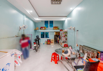 2 Bedroom Ground Floor For Sale - Chaktomukh, PhnomPenh thumbnail