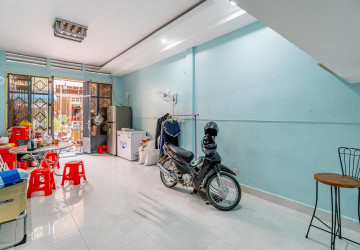 2 Bedroom Ground Floor For Sale - Chaktomukh, PhnomPenh thumbnail