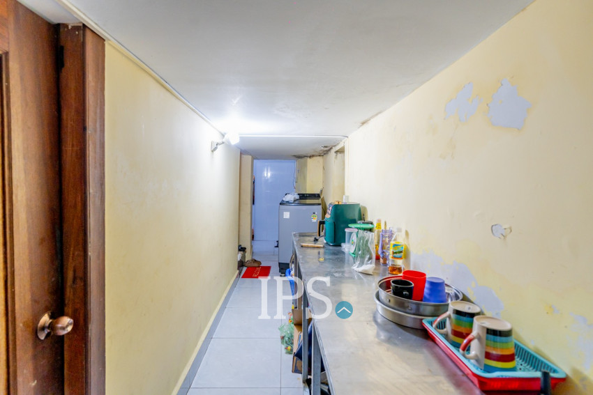 2 Bedroom Ground Floor For Sale - Chaktomukh, PhnomPenh