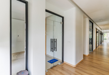 11 Sqm Office Space For Rent - Tonle Bassac, Phnom Penh thumbnail