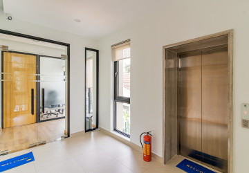 11 Sqm Office Space For Rent - Tonle Bassac, Phnom Penh thumbnail