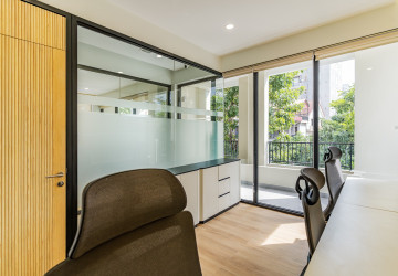 11 Sqm Office Space For Rent - Tonle Bassac, Phnom Penh thumbnail