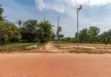1,575 Sqm Land For Sale - Ballangk, Prasat Bakong, Siem Reap thumbnail