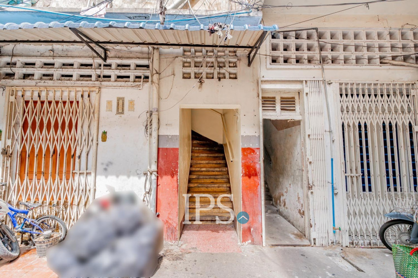 Renovated 3 Bedroom Apartment For Rent - Phsar Thmei 3, Phnom Penh