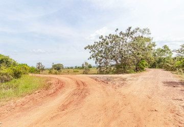 18,000 Sqm Land For Sale - Run Ta Aek, Bantay Srei, Siem Reap thumbnail