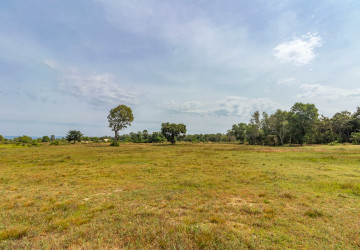 18,000 Sqm Land For Sale - Run Ta Aek, Bantay Srei, Siem Reap thumbnail
