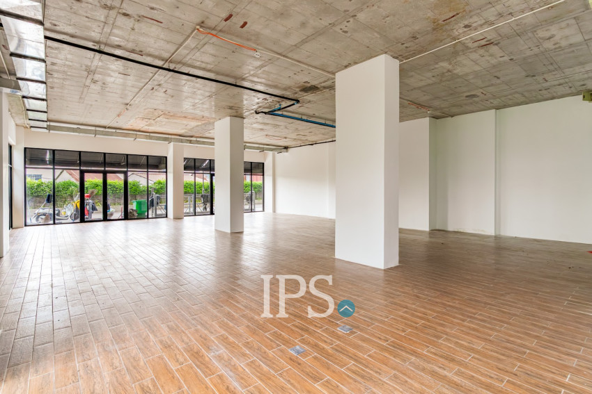 186 Sqm Corner Retail Space For Rent - Urban VIllage Phase I, Chak Angrae Kraom, Phnom Penh