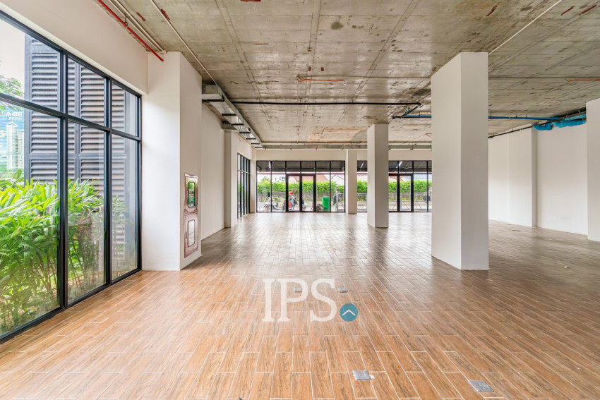 186 Sqm Corner Retail Space For Rent - Urban VIllage Phase I, Chak Angrae Kraom, Phnom Penh