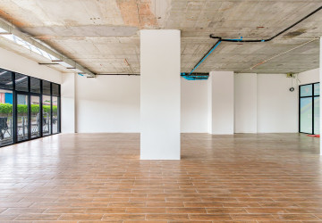 186 Sqm Corner Retail Space For Rent - Urban VIllage Phase I, Chak Angrae Kraom, Phnom Penh thumbnail