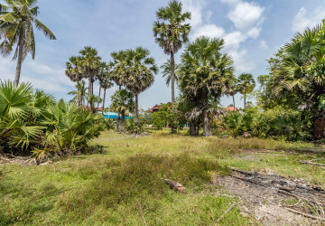 900 Sqm Land For Sale - Tbaeng, Bantay Srei, Siem Reap thumbnail