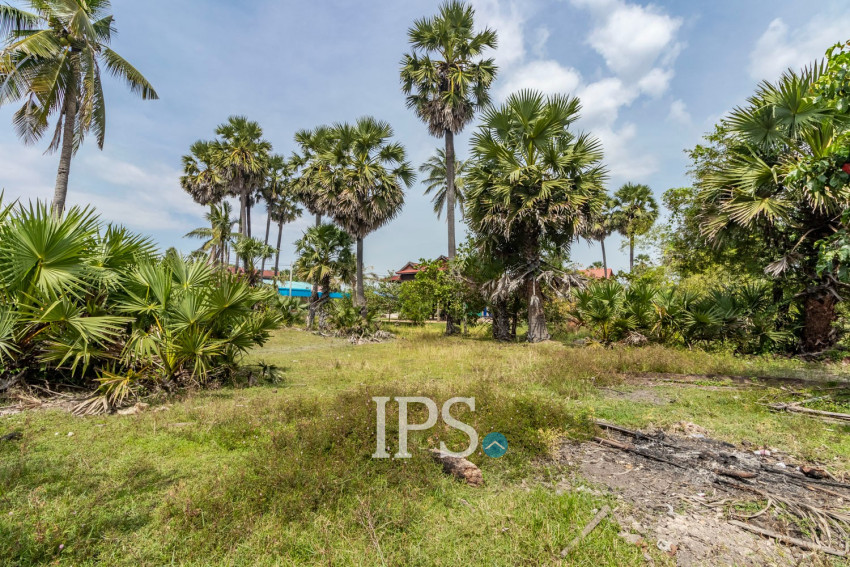 900 Sqm Land For Sale - Tbaeng, Bantay Srei, Siem Reap
