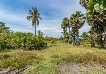 900 Sqm Land For Sale - Tbaeng, Bantay Srei, Siem Reap thumbnail