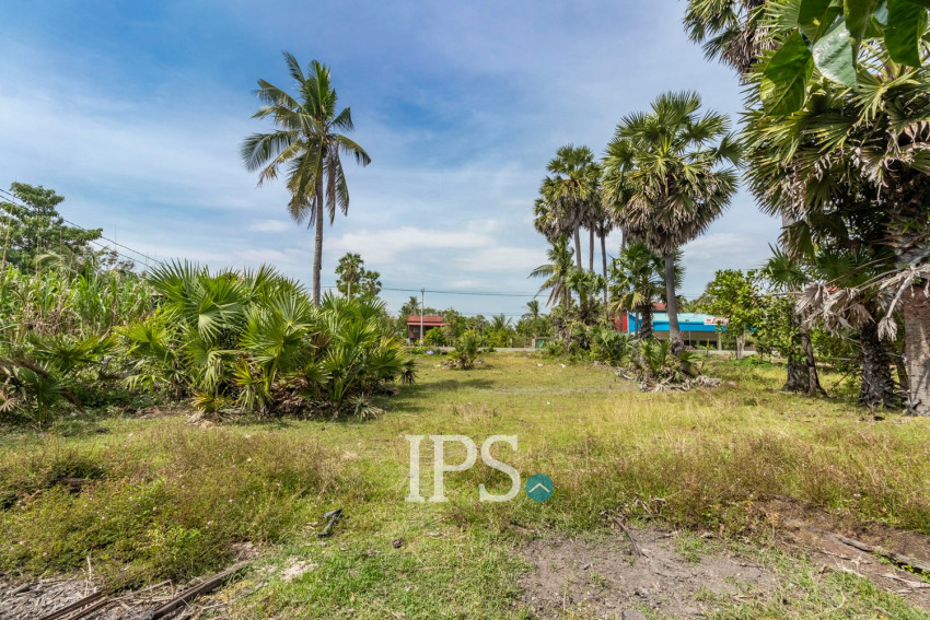 900 Sqm Land For Sale - Tbaeng, Bantay Srei, Siem Reap