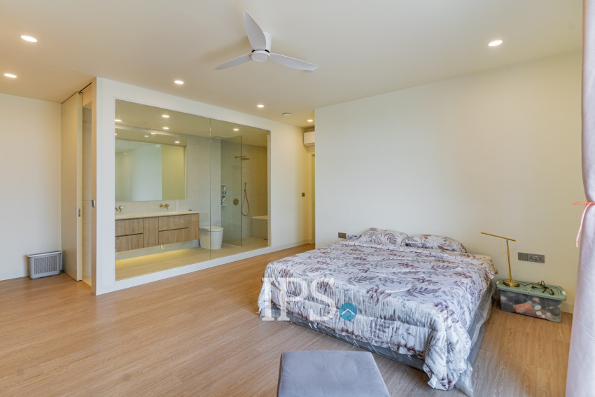 Renovated 5 Bedroom Apartment For Rent - Tonle Bassac, Phnom Penh