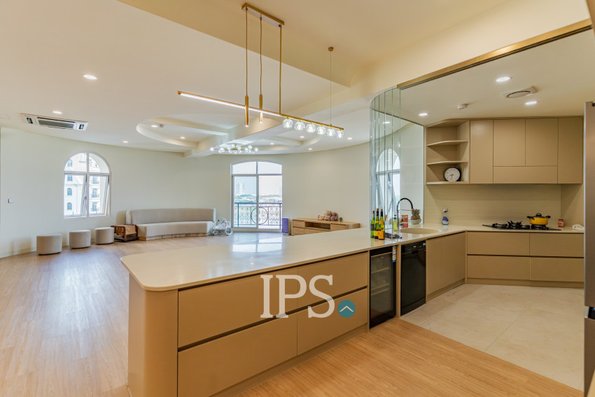 Renovated 5 Bedroom Apartment For Rent - Tonle Bassac, Phnom Penh