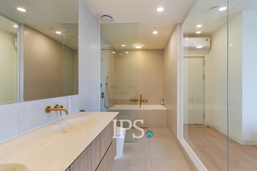 Renovated 5 Bedroom Apartment For Rent - Tonle Bassac, Phnom Penh