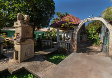 10 Bedroom House For Rent - Kandaek, Prasat Bakong, Siem Reap thumbnail