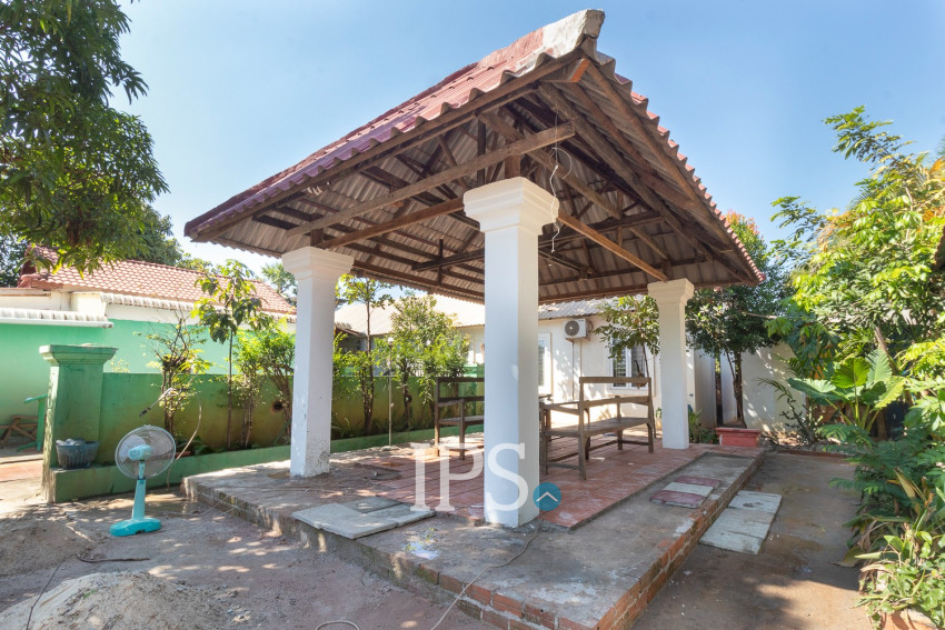 10 Bedroom House For Rent - Kandaek, Prasat Bakong, Siem Reap