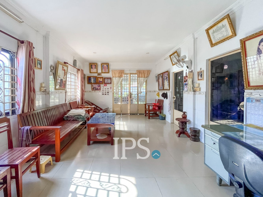 4 Bedroom House For Rent - Svay Dangkum, Siem Reap