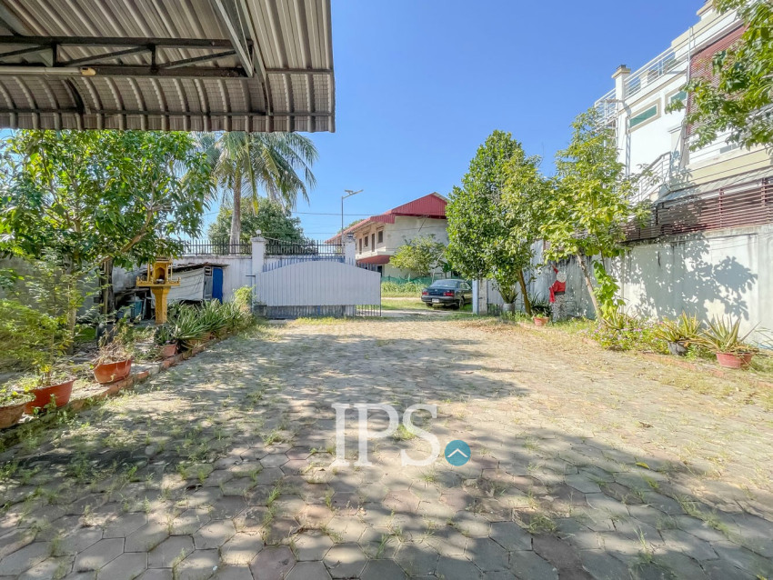 4 Bedroom House For Rent - Svay Dangkum, Siem Reap