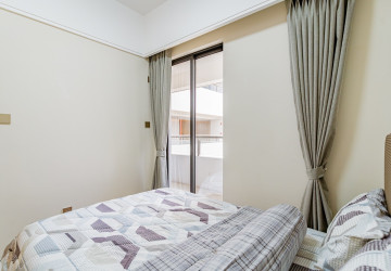 2 Bedroom Condo For Rent - Le Conde, BKK1, Phnom Penh thumbnail