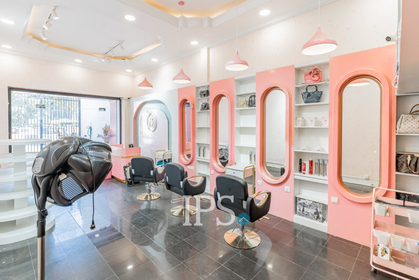 4 Bedroom Shophouse For Rent - Boeng Trabaek, Phnom Penh