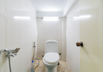 4 Bedroom Shophouse For Rent - Boeng Trabaek, Phnom Penh thumbnail